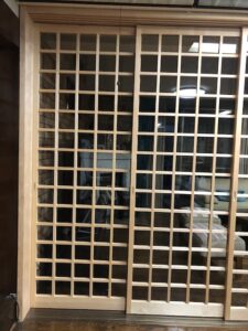 格子組間仕切り戸