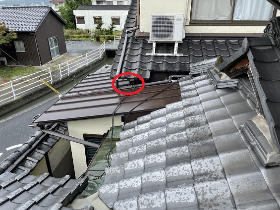 屋根雨漏り