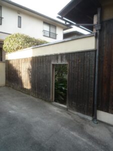 塀リフォーム　焼板