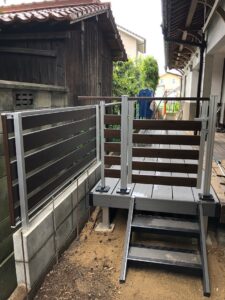 ウッドデッキ　樹脂デッキ